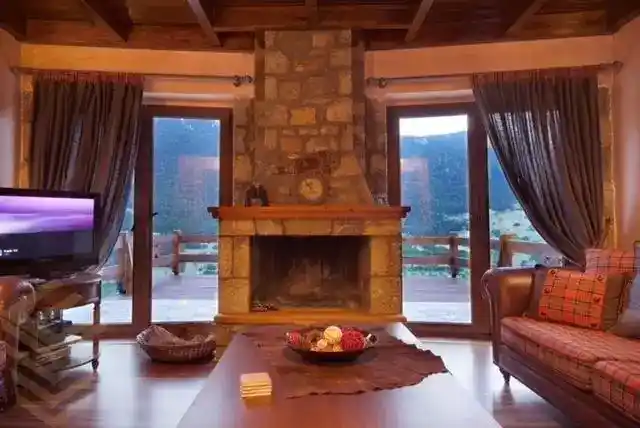 640