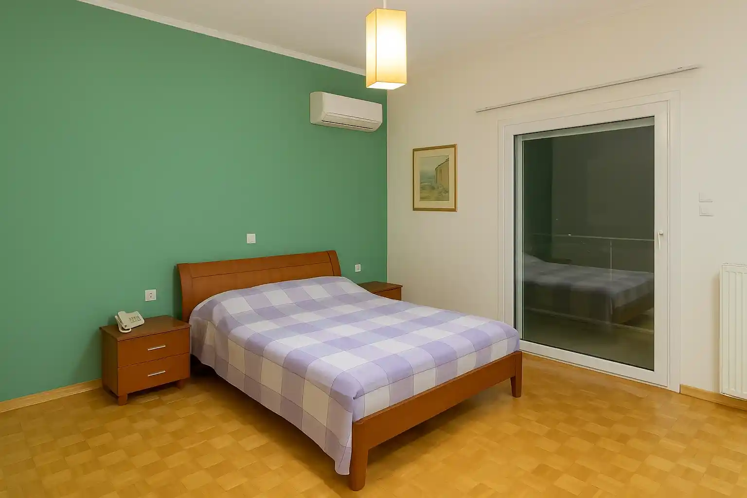 Cosy Bedroom with Coastal Artwork Πολυτελές διαμέρισμα 140τ.μ. στον Άνω Παπάγο